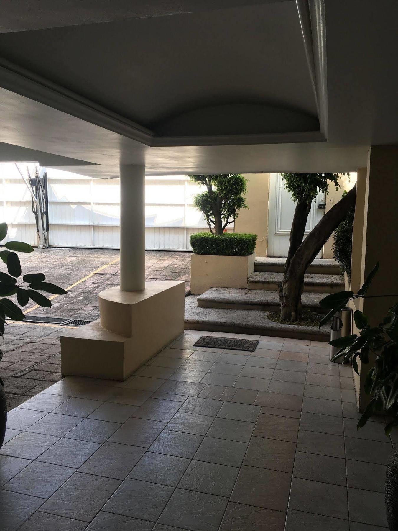 Grupo Kings Suites - Bosques De Duraznos 78 メキシコシティ エクステリア 写真